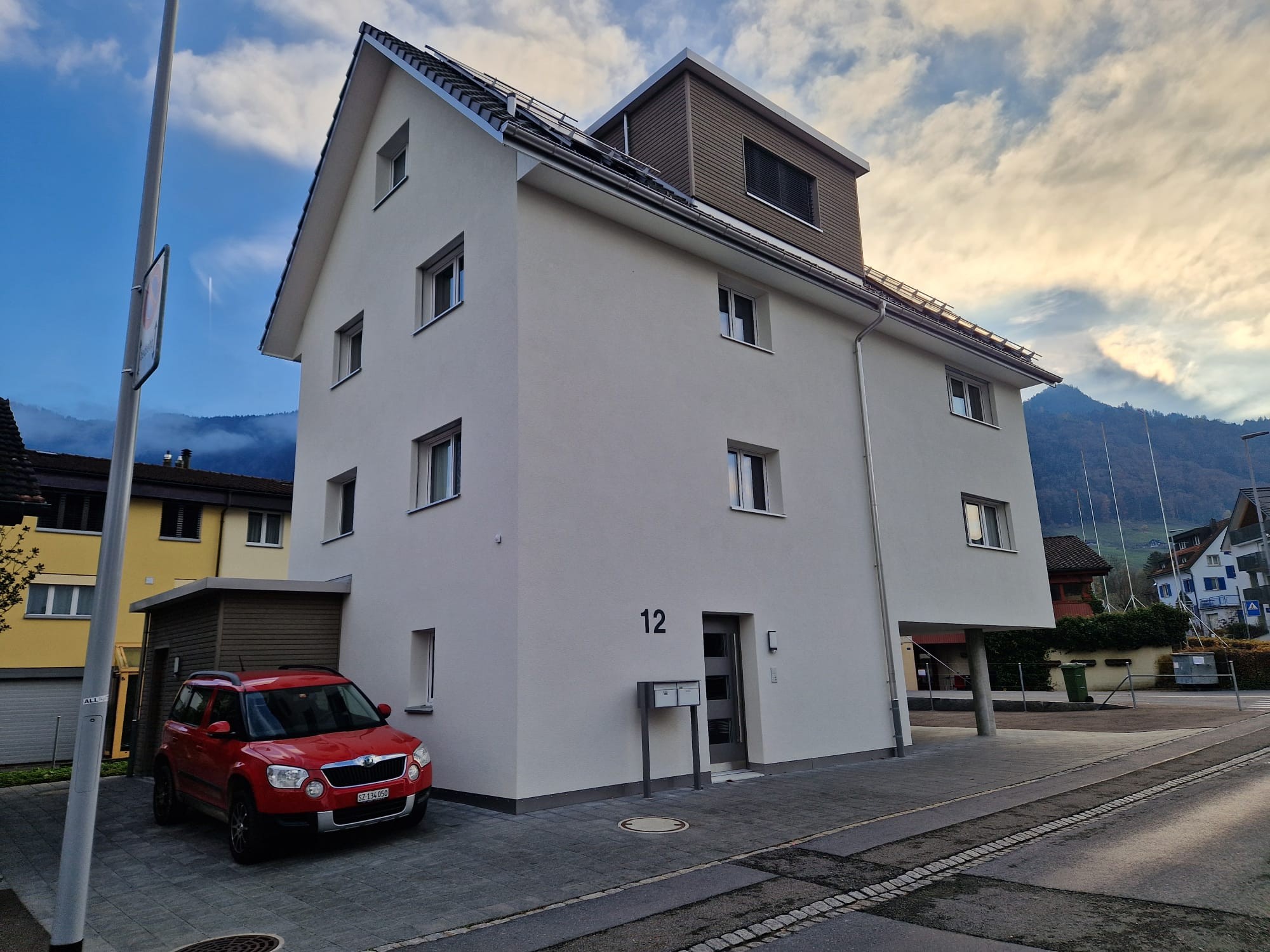 Bahnhofstrasse 12 (2)